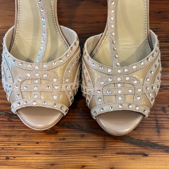 Antonio Melani tan heels, size 8, 4.5” heel - Picture 6 of 7